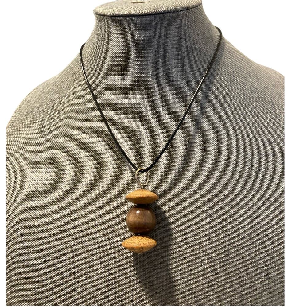 wood bead pendant necklace